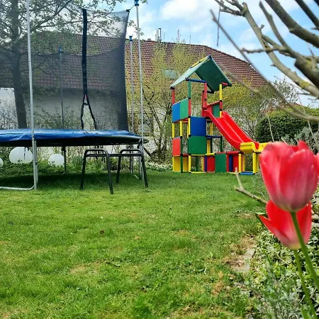 Im Herzen Deutschlands! 10 Per. Garten Grill Trampolin Familienfreundlich Gruppen Teambuilding * Kaufungen